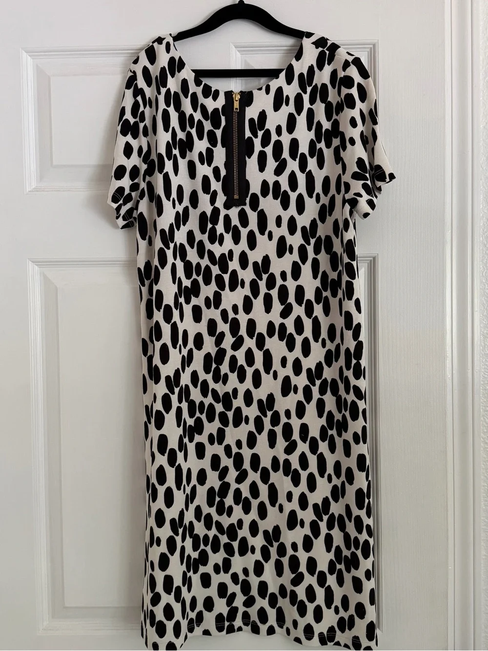 H&M Dalmatian Print Short Sleeve Shift Dress Size M NWOT - Picture 3 of 4